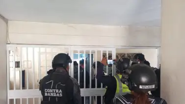 Situación de rehén en Caracas: Policía detiene a joven que amenazaba con matar a su abuela Situación de rehén en Caracas: Policía detiene a joven que amenazaba con matar a su abuela