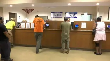 Denuncian venta de cupo para renovar la licencia de conducir en Florida: anuncian incorporación de más oficinas Denuncian venta de cupo para renovar la licencia de conducir en Florida: anuncian incorporación de más oficinas