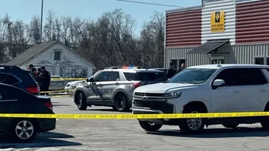 Tres muertos dejó un tiroteo en la oficina de licencias de conducir en Kentucky: una de las víctimas murió al instante