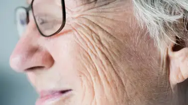 Dile adiós a las arrugas con esta efectiva mascarilla de miel y bicarbonato Dile adiós a las arrugas con esta efectiva mascarilla de miel y bicarbonato