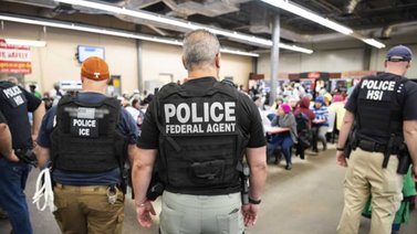 Inmigrante-detenido-ice-visita-amigo