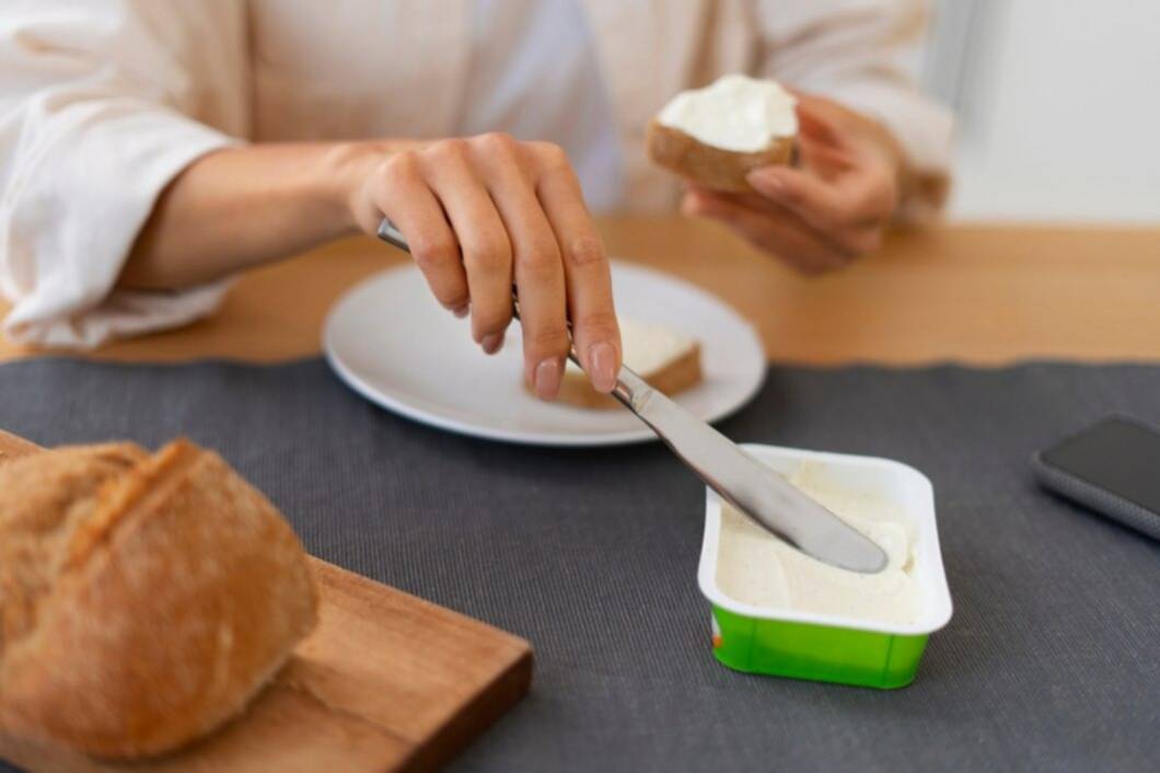 ¿Qué es más saludable mantequilla o margarina? Esto dice la ciencia