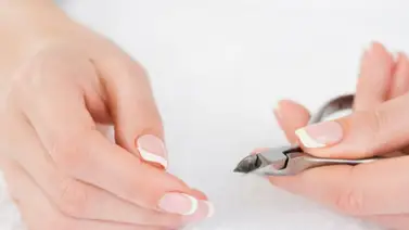 Experta comparte por qué no se debe cortar la cutícula al hacer la manicura Experta comparte por qué no se debe cortar la cutícula al hacer la manicura