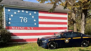 Cambian de imagen: Policía Estatal de Nueva York rediseña sus patrullas y rinde homenaje a los vehículos de 1950 
