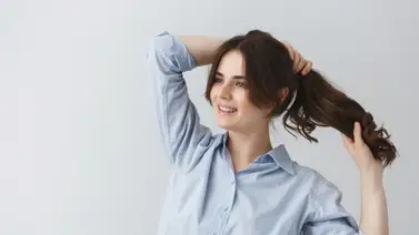 Fórmula natural: fortalece la hebra capilar y estimula un crecimiento más saludable Fórmula natural: fortalece la hebra capilar y estimula un crecimiento más saludable