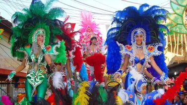 2001online - Caracas- Carnaval 2001online - Caracas- Carnaval
