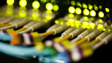 nternet del futuro: Japón rompe nuevo récord en velocidad por cables de fibra óptica nternet del futuro: Japón rompe nuevo récord en velocidad por cables de fibra óptica