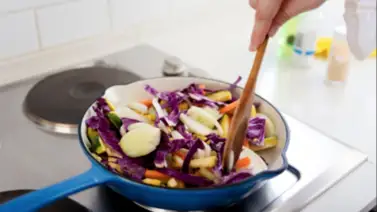 El orden de los alimentos en la sartén define el éxito de tu comida: conoce el secreto de los chefs El orden de los alimentos en la sartén define el éxito de tu comida: conoce el secreto de los chefs