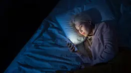 Bomba silenciosa: descubre cuál es el hábito nocturno que pone en riesgo el descanso