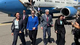 Chris Wright aterriza en Maiquetía para evaluar la producción petrolera: trazan agenda clave de tres días