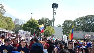 ¡En fotos! Estudiantes de la UCV se concentran este 12 de febrero por el Día de la Juventud ¡En fotos! Estudiantes de la UCV se concentran este 12 de febrero por el Día de la Juventud