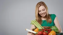 Estos alimentos actúan como escudo frente al daño solar: además aportan colágeno a la piel