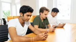 2001online - Caracas- Jóvenes