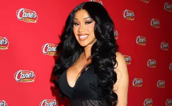 Cardi B arremete contra ICE en su show: “No dejaré que se lleven a mis fans” 