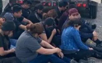  Condenan a mujer en Texas por la muerte de migrantes: así los escondía 