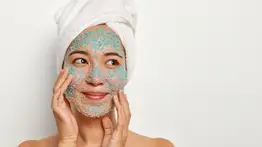 Método casero para eliminar los puntos negros del rostro: así debes aplicar la mascarilla a base de miel