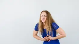 Infusión milagrosa contra el dolor de estómago: esta es la cantidad que debes tomar al día