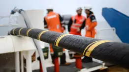 Google revoluciona la conectividad: nuevas rutas de fibra óptica transcontinental