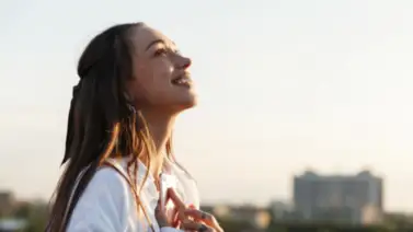 Mente en equilibrio: el desafío de cuidar la salud cerebral en la vida moderna Mente en equilibrio: el desafío de cuidar la salud cerebral en la vida moderna