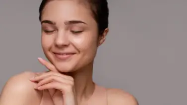 Rostro impecable: guía práctica para controlar el exceso de brillo en el cutis Rostro impecable: guía práctica para controlar el exceso de brillo en el cutis