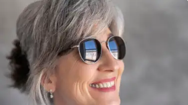 Adiós a los hilos de plata: el truco casero de bicarbonato y vinagre para revitalizar tus canas Adiós a los hilos de plata: el truco casero de bicarbonato y vinagre para revitalizar tus canas