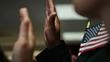 Desmantelada red de estafadores en Brooklyn: hacían juicios falsos para robar a inmigrantes Desmantelada red de estafadores en Brooklyn: hacían juicios falsos para robar a inmigrantes