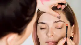 Pigmenta tus cejas con este ingrediente de cocina: guía completa para aprovechar su efecto al máximo