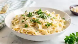 Te revelamos un secreto de la cocina italiana: salsa para pasta sin tomate, pero con una cremosidad fuera de serie