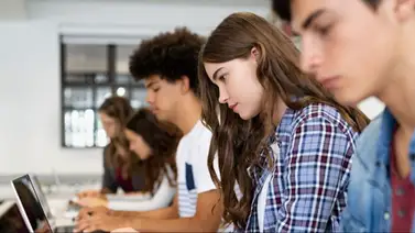 Maracaibo: Alcaldía y reconocido instituto se unen para otorgar becas a 300 jóvenes Maracaibo: Alcaldía y reconocido instituto se unen para otorgar becas a 300 jóvenes