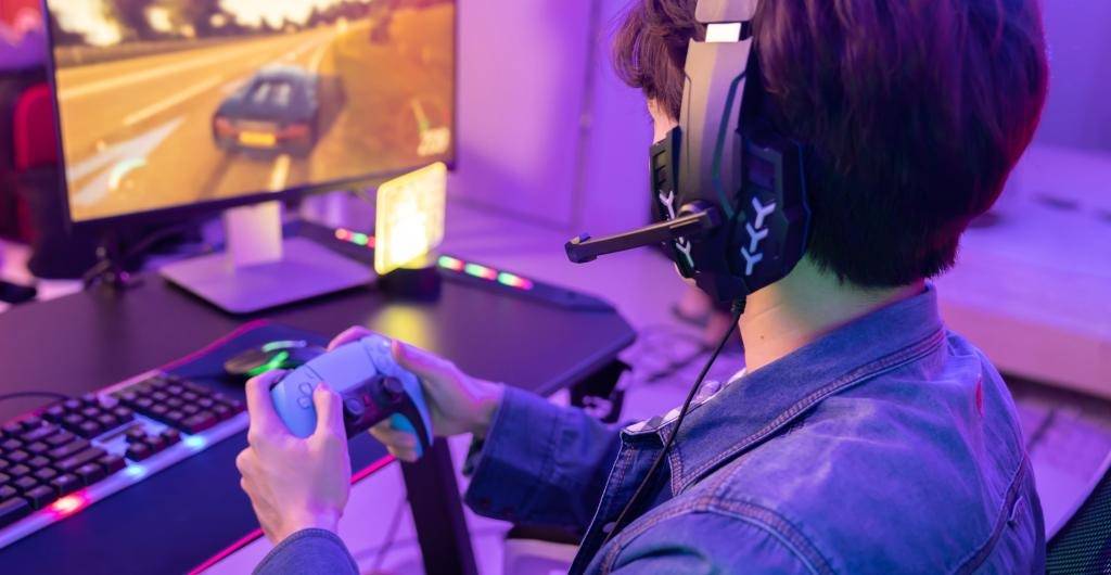 Aficionados a los videojuegos: Las nuevas directrices de la OMS para proteger la audición de los gamers
