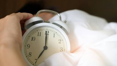 cambio de hora horario reloj aldentar atrasar usa estados unidos invierno verano