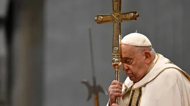 Papa Francisco retorna a la ventilación mecánica tras nueva crisis de broncoespasmo