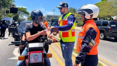 La licencia que otorga el INTT para poder conducir una moto: Requisitos para solicitarla