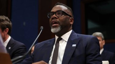 Alcalde de Chicago ante el Congreso: somos una ciudad orgullosa de inmigrantes