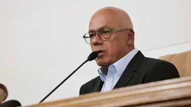 Rodríguez asegura que los "teléfonos no dejan de sonar" desde que se suspendió la licencia a Chevron: quieren sustituir sus funciones Rodríguez asegura que los "teléfonos no dejan de sonar" desde que se suspendió la licencia a Chevron: quieren sustituir sus funciones