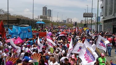 Día Internacional de la Mujer en fotos: venezolanas tomaron calles de Caracas