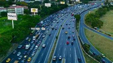 Anuncian cierre parcial desde la autopista Gran Cacique Guaicaipuro hasta el km 16 de El Junquito Anuncian cierre parcial desde la autopista Gran Cacique Guaicaipuro hasta el km 16 de El Junquito