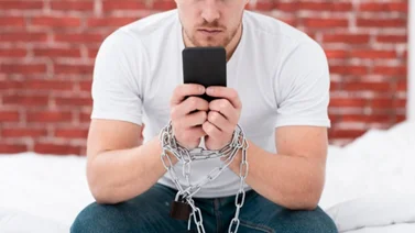 Esto pasaría en tu cerebro si no usas el celular por 72 horas, según estudio