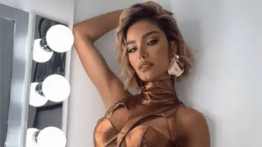 Chepa Candela: A la Aleska Génesis se le enredó el papagayo Chepa Candela: A la Aleska Génesis se le enredó el papagayo