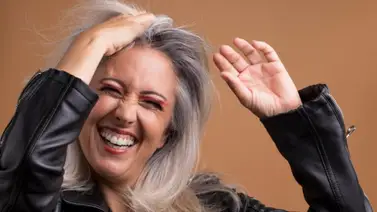 ¿A diario, una vez a la semana o mensual? La frecuencia correcta para lavar el cabello canoso ¿A diario, una vez a la semana o mensual? La frecuencia correcta para lavar el cabello canoso