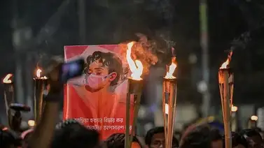Protestas en Bangladesh: queman la casa del presunto violador tras la muerte de una niña de 8 años Protestas en Bangladesh: queman la casa del presunto violador tras la muerte de una niña de 8 años