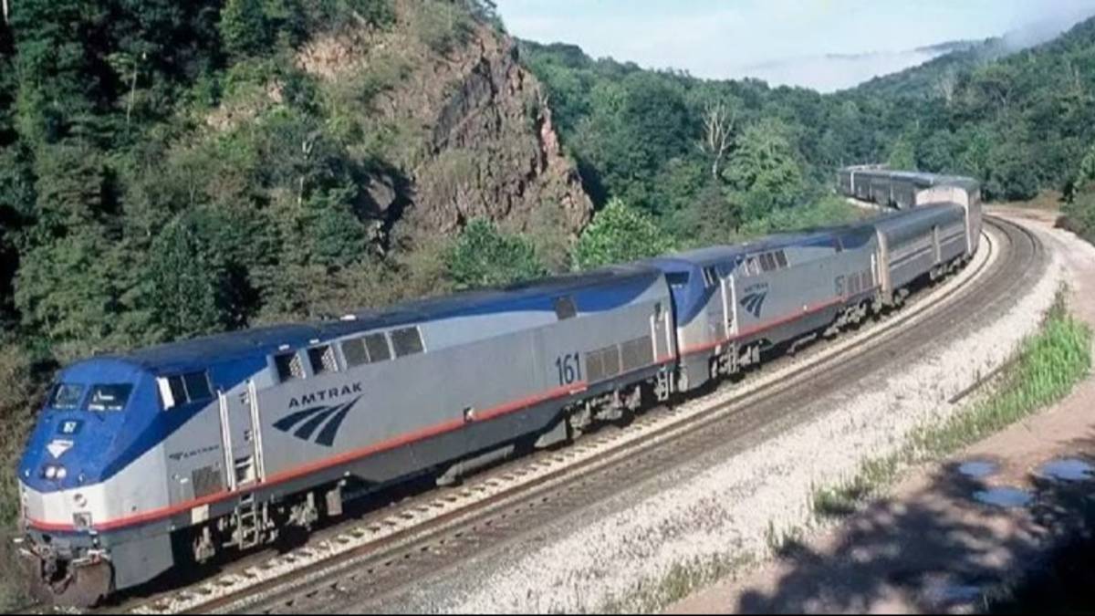 鉄道が提供するルートと料金を知ってください