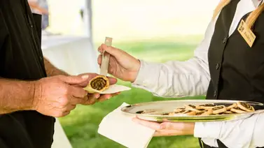 Promueven ley que busca eliminar propinas automáticas en Florida: en estos casos no correspondería Promueven ley que busca eliminar propinas automáticas en Florida: en estos casos no correspondería