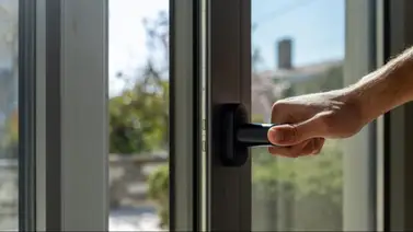 California advierte sobre aumento de ráfagas de viento con polvo: recomiendan cerrar ventanas California advierte sobre aumento de ráfagas de viento con polvo: recomiendan cerrar ventanas