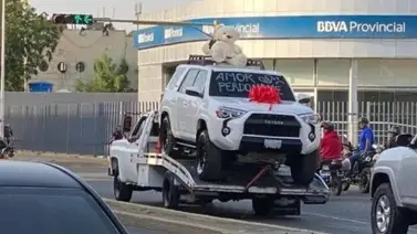 “Amor, perdóname”: se vuelve viral por regalar una camioneta tras presunta infidelidad “Amor, perdóname”: se vuelve viral por regalar una camioneta tras presunta infidelidad