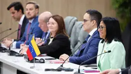 Inversión extranjera en marcha: presidenta encargada de Venezuela concreta alianza con Shell 