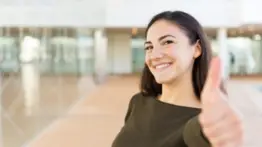 El triunfo del carácter humano: experto revela por qué la bondad es el motor de la verdadera felicidad