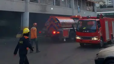 Incendio en centro comercial de Caracas: deja dos heridos y pérdida total en más de 10 locales Incendio en centro comercial de Caracas: deja dos heridos y pérdida total en más de 10 locales