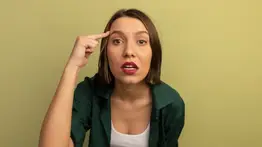 Entérate cómo levantar las cejas y el párpado caído: ¡Y no es con cirugía!