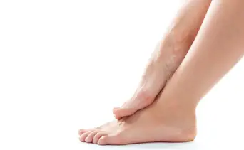 Evita las ampollas en los pies: el truco de las abuelas que no pasa de moda